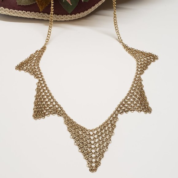 Jewelry - Unique Chain Cluster Bib Necklace